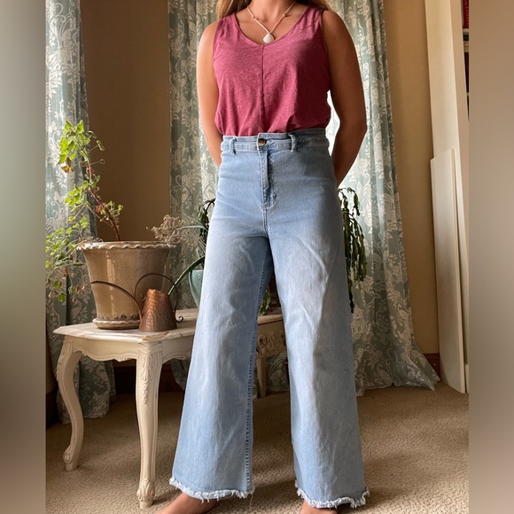 Billabong Denim - Billabong Wide Leg light wash high rise jeans